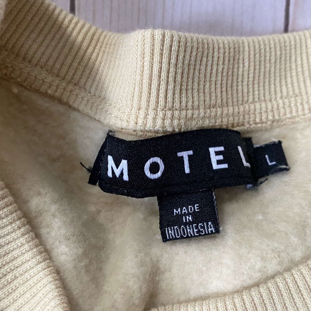Motel Rocks Crew Neck - Picture 3 of 3